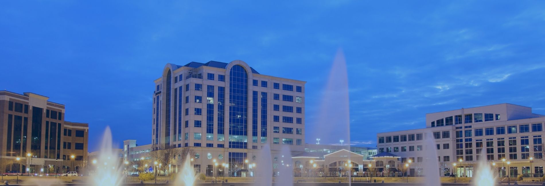 1 Hotels with Park Stay Fly Packages Near PHF Airport