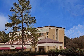 Ramada Shreveport Airport