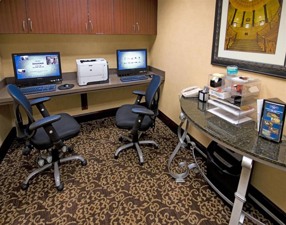 Hampton Inn Schenectady 4
